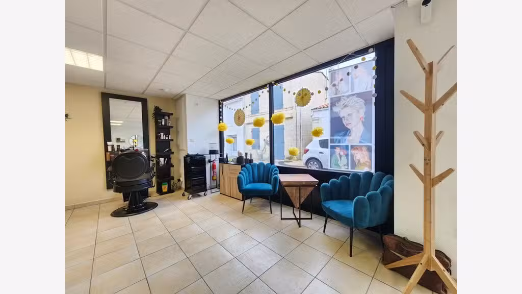 Cède salon de coiffure 44m² Saint Trojan-les-Bains