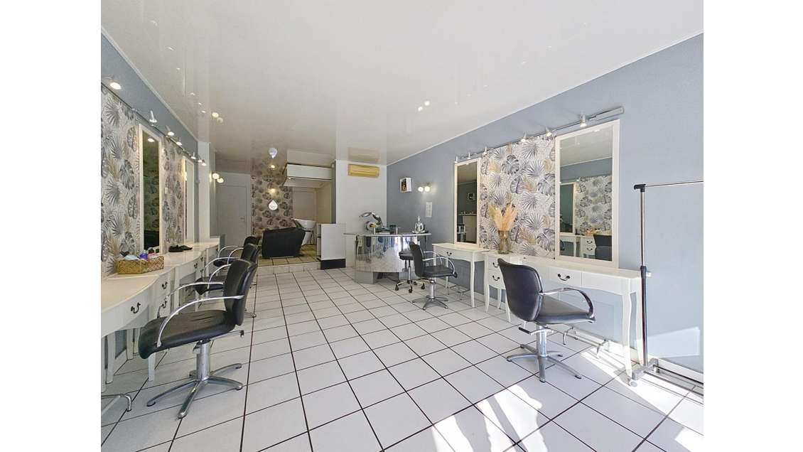 Fond de commerce coiffure Saintes centre