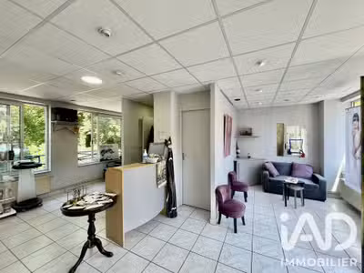 Vente Salon de coiffure de 43m² à Seine-Port