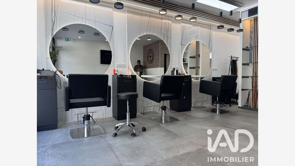 AV salon de coiffure à Strasbourg centre Tribunal
