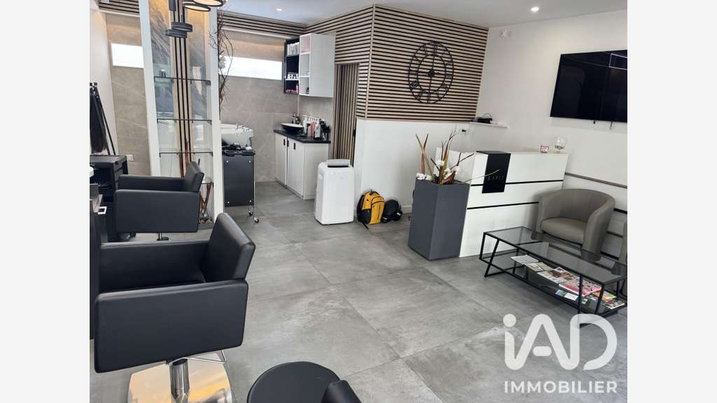 AV salon de coiffure à Strasbourg centre Tribunal