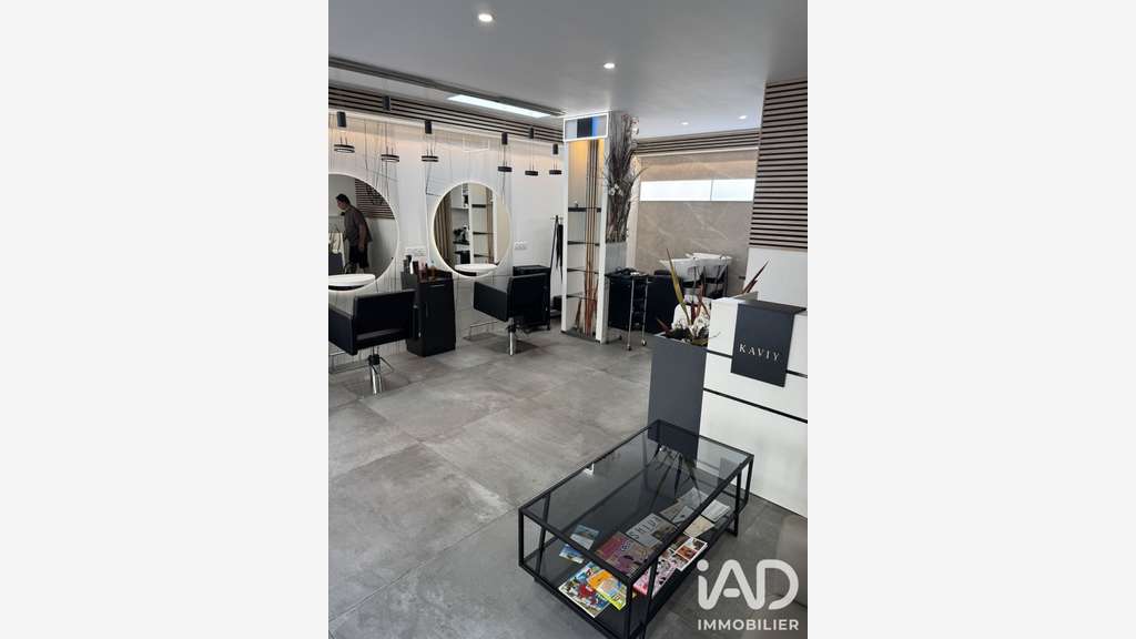 AV salon de coiffure à Strasbourg centre Tribunal