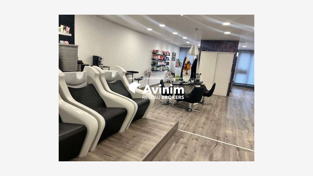 Vente salon de coiffure esthétique à Thoiry