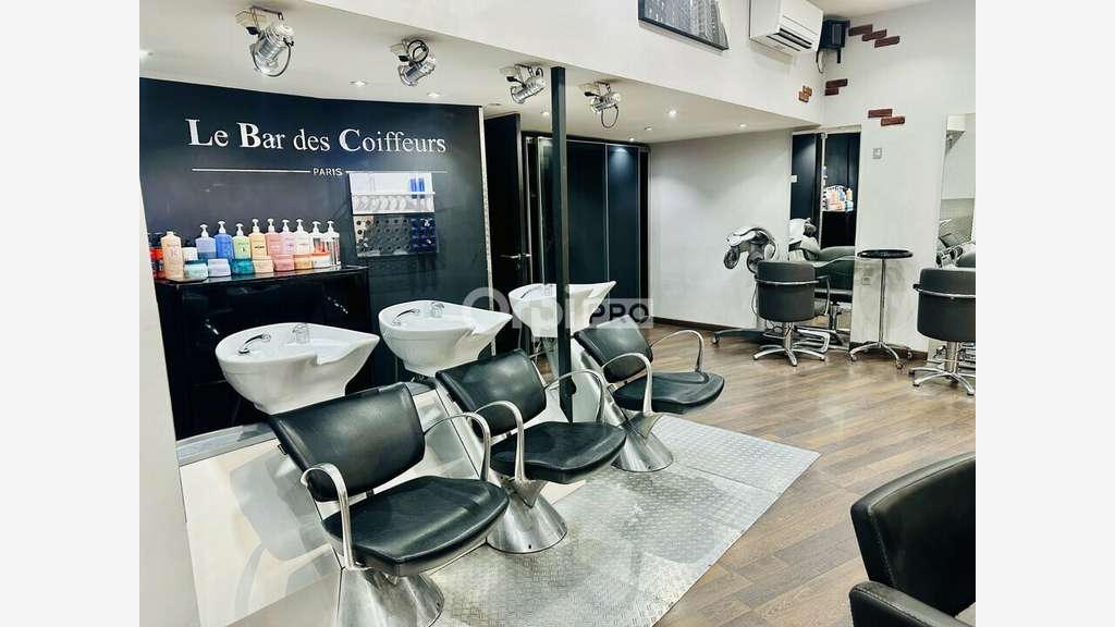 Très beau salon de coiffure à vendre à Toulon