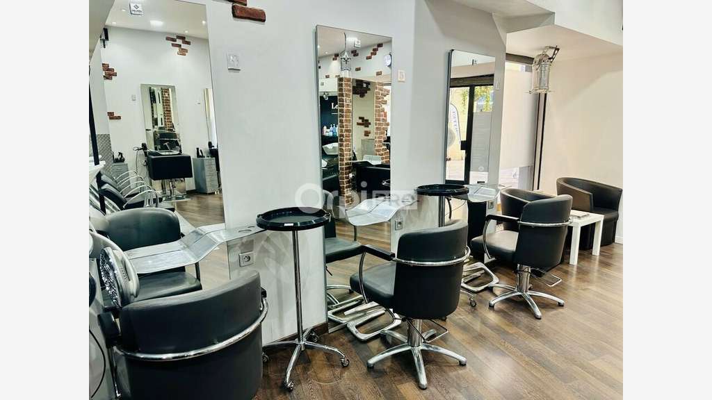 Très beau salon de coiffure à vendre à Toulon