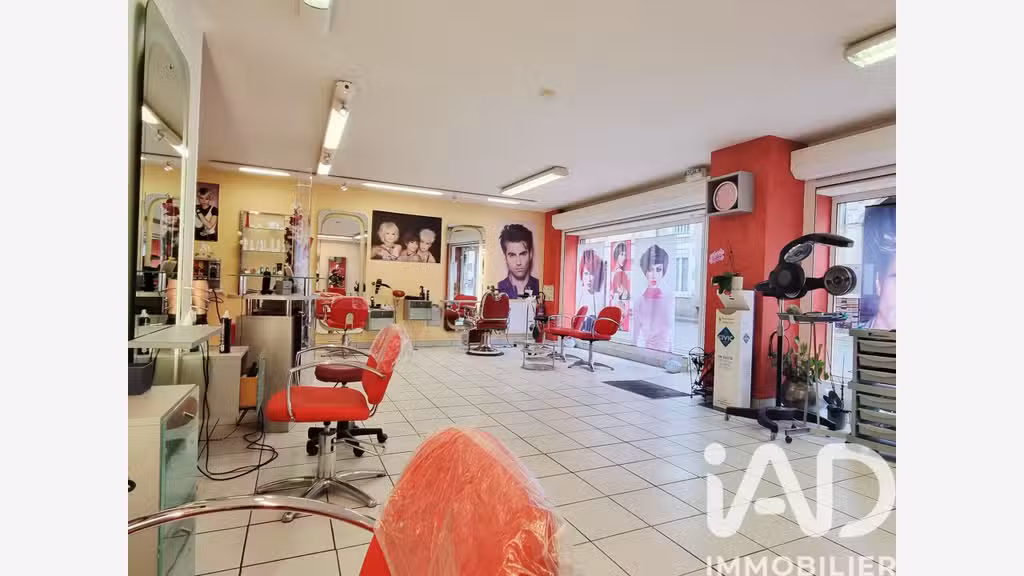 Vente salon de coiffure à Toury centre 