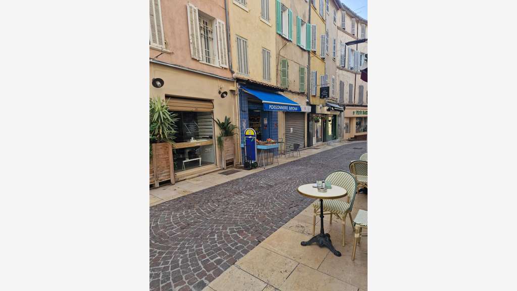 Vente commerce proximité empl N°1 à La Ciotat
