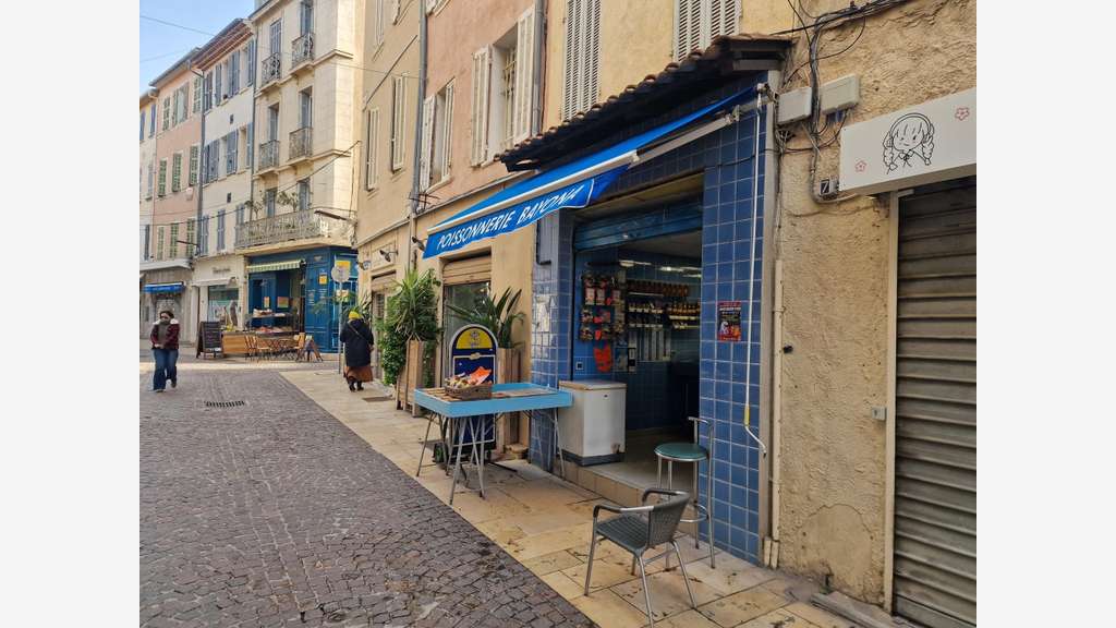 Vente commerce proximité empl N°1 à La Ciotat