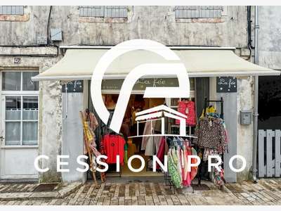 Local commercial rue piétonne la couarde 37m²