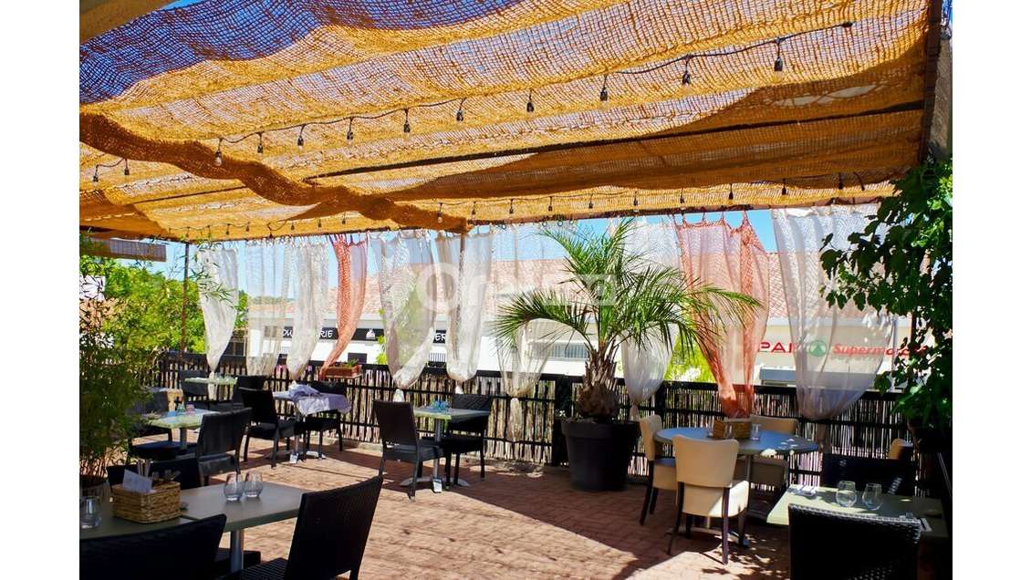 Vente restaurant de 100m² à la Roque-d'Anthéron