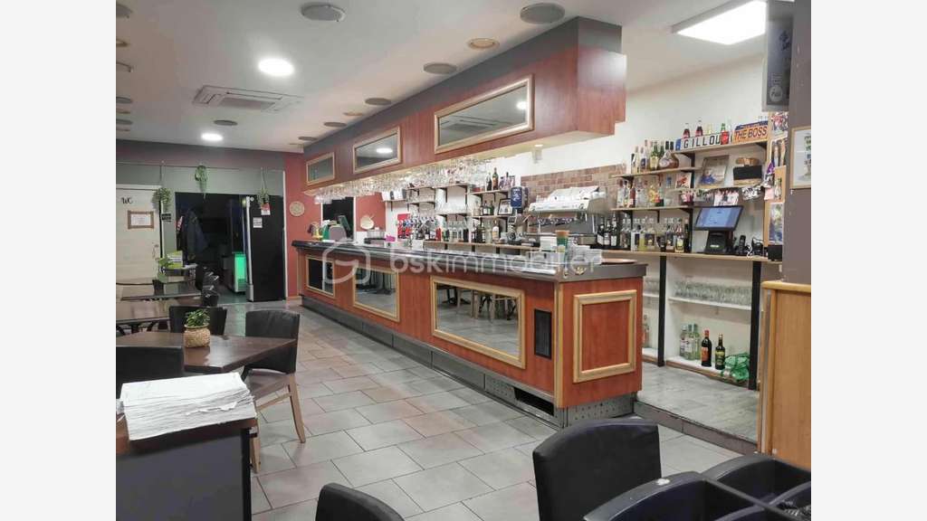 A vendre brasserie restaurant au coeur du Pradet