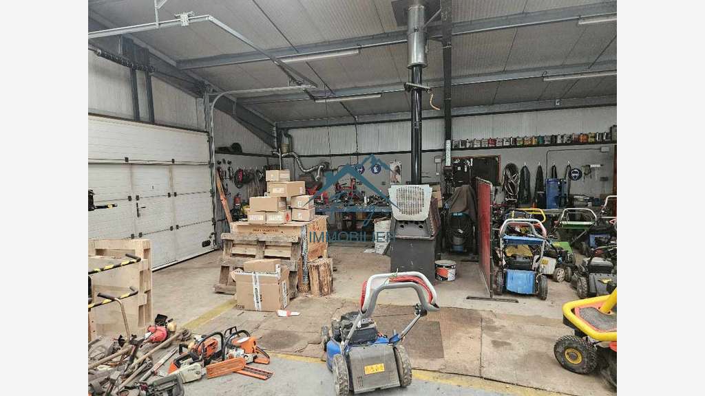 AV Hangar aménagé de 550m² à Lepanges Sur Vologne