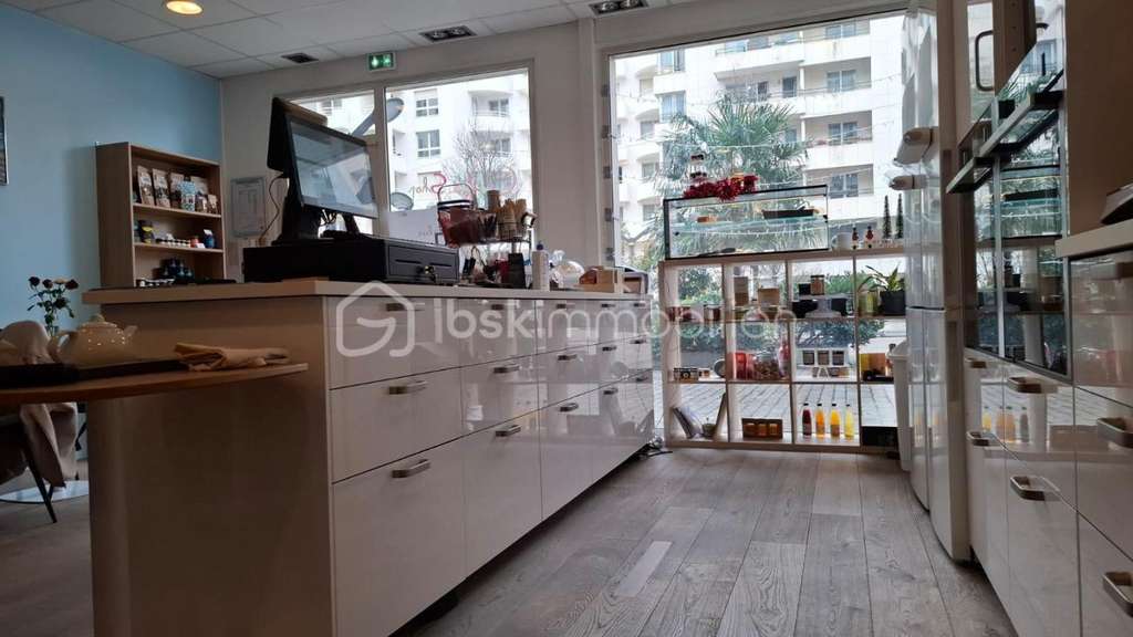 Cède coffee shop avec terrasse à Levallois-Perret