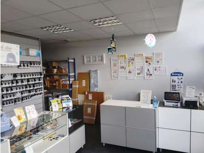 Commerce idéalement situé à Louvigny