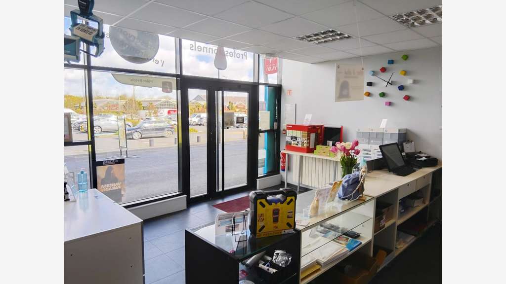 Commerce idéalement situé à Louvigny