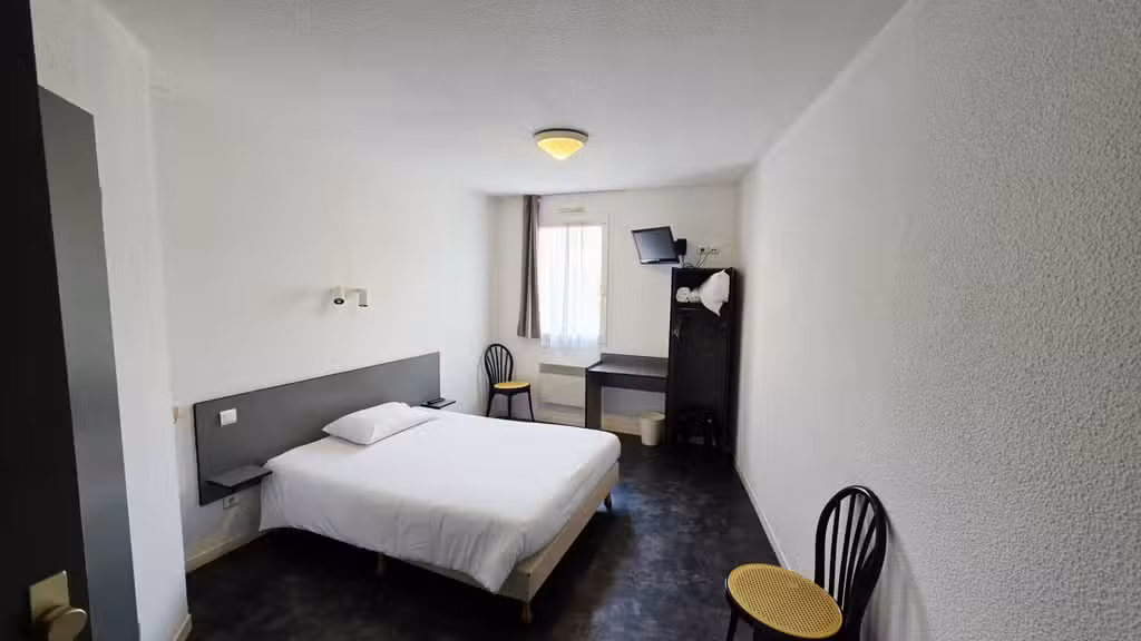 Vente hôtel de 770m² à Maillat secteur Haut Bugey