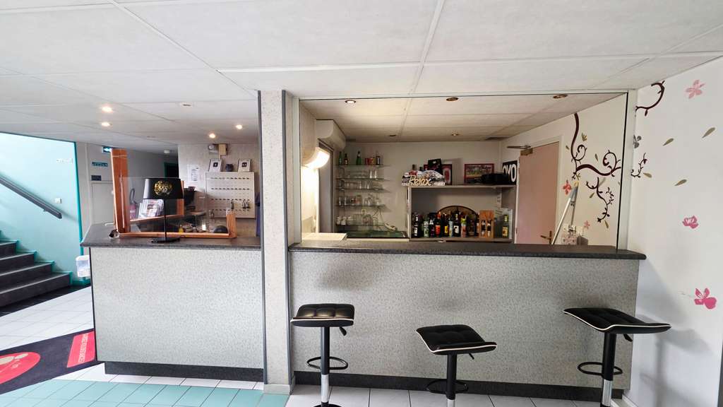 Vente hôtel de 770m² à Maillat secteur Haut Bugey