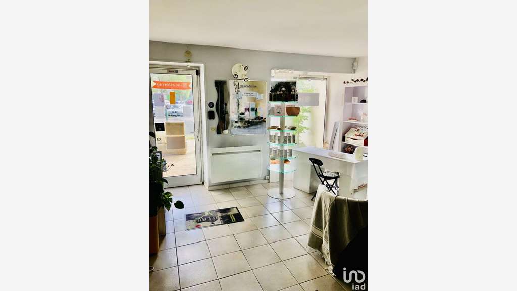 Vente institut de beauté à Mandres-les-Roses