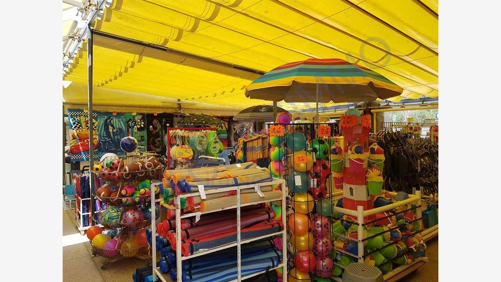Vente FDC bazar de plage à Marseillan plage