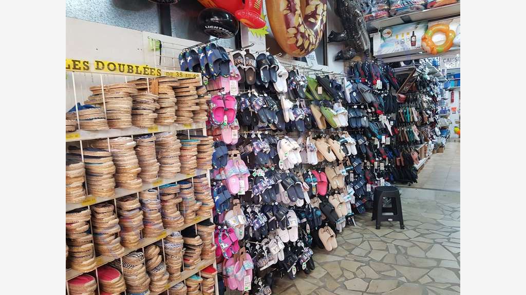 Vente FDC bazar de plage à Marseillan plage