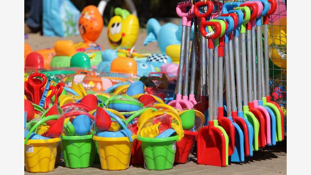 Vente FDC bazar de plage à Marseillan plage