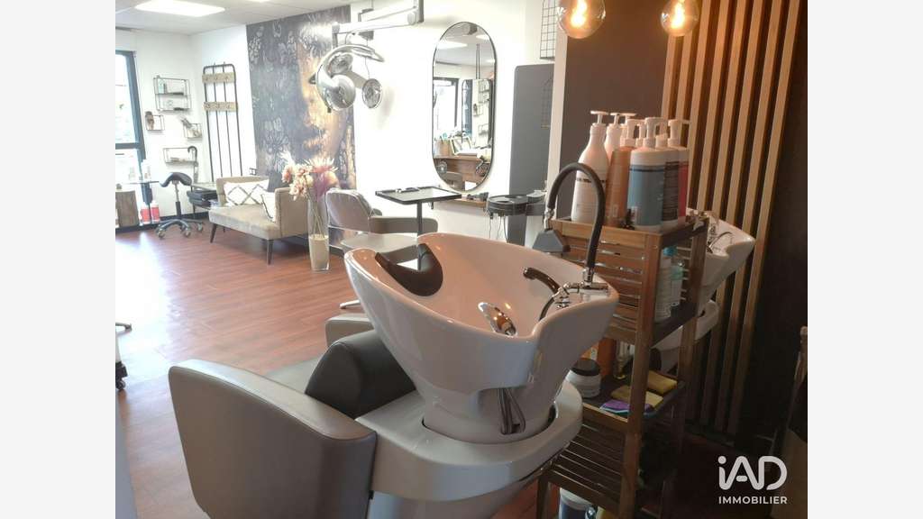 Vente salon de coiffure empl privilégié à Milizac