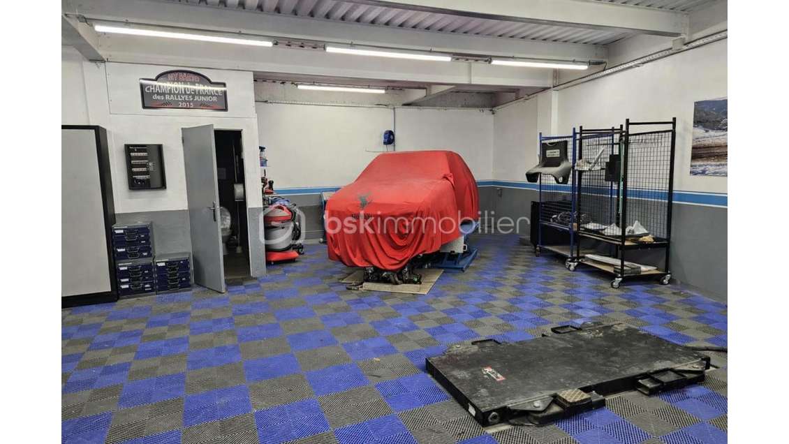 Vente carrosserie entièrement équipée à Mougins