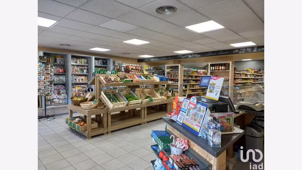 Vente épicerie généraliste à Nedde