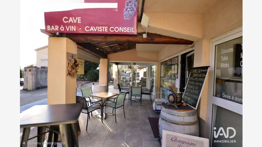 Vente cave à vins idéalement située à Opio