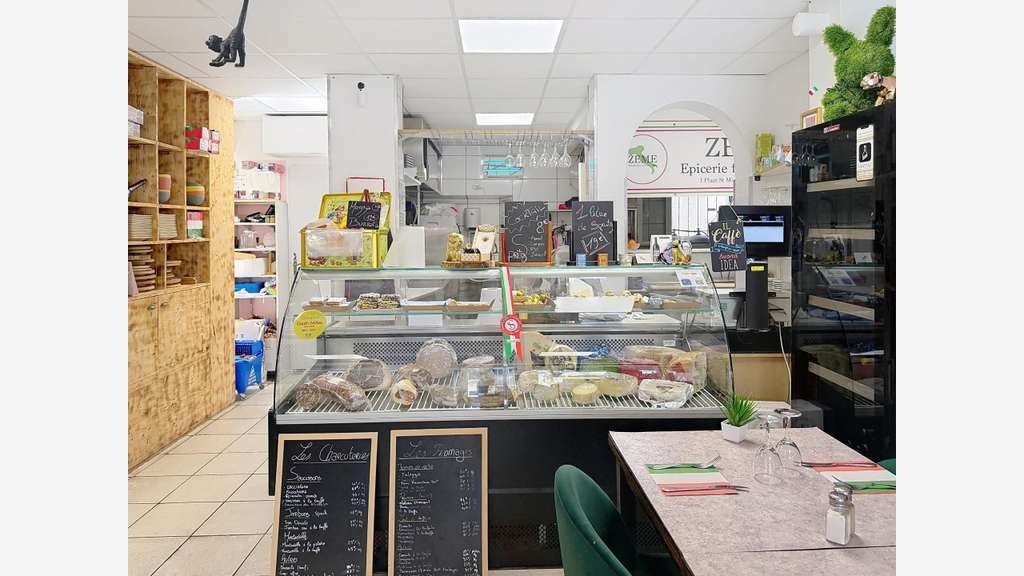 Vente restaurant épicerie fine au centre d'Oraison