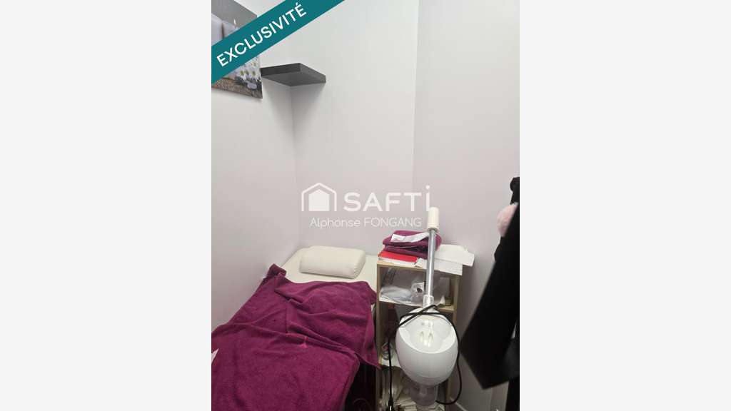Emplacement commercial fort potentiel 75011