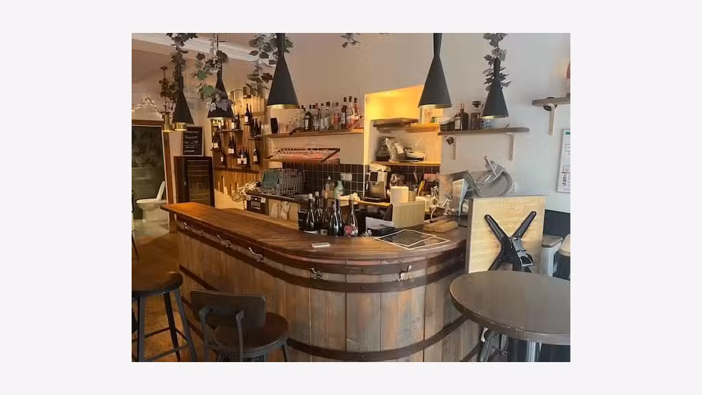 A céder bar à vins petite restauration Paris 75009