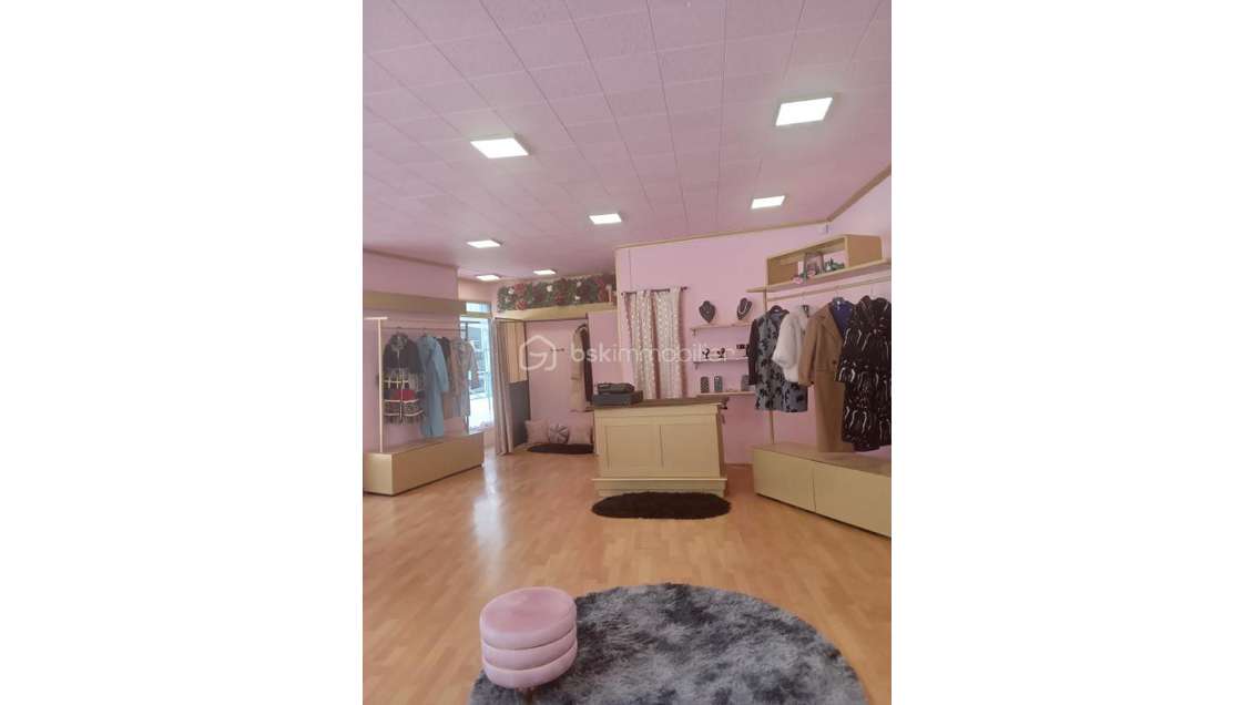 Vente FDC friperie en centre ville de Pau