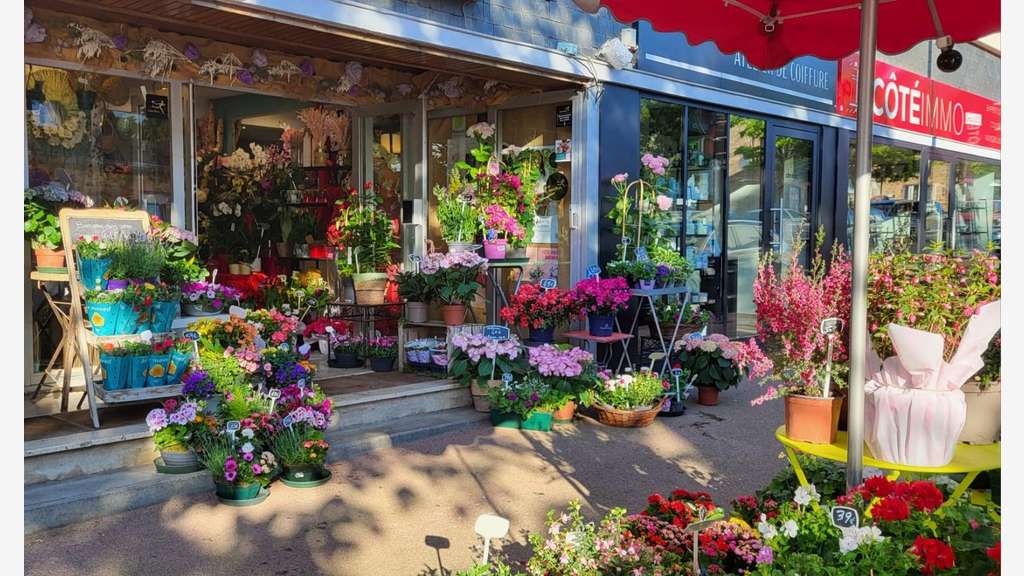 Vente FDC fleurs au centre de Perros Guirec