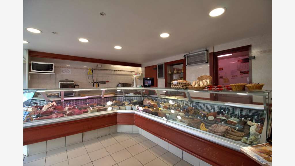 Vente boucherie traiteur en plein bourg de Pipriac