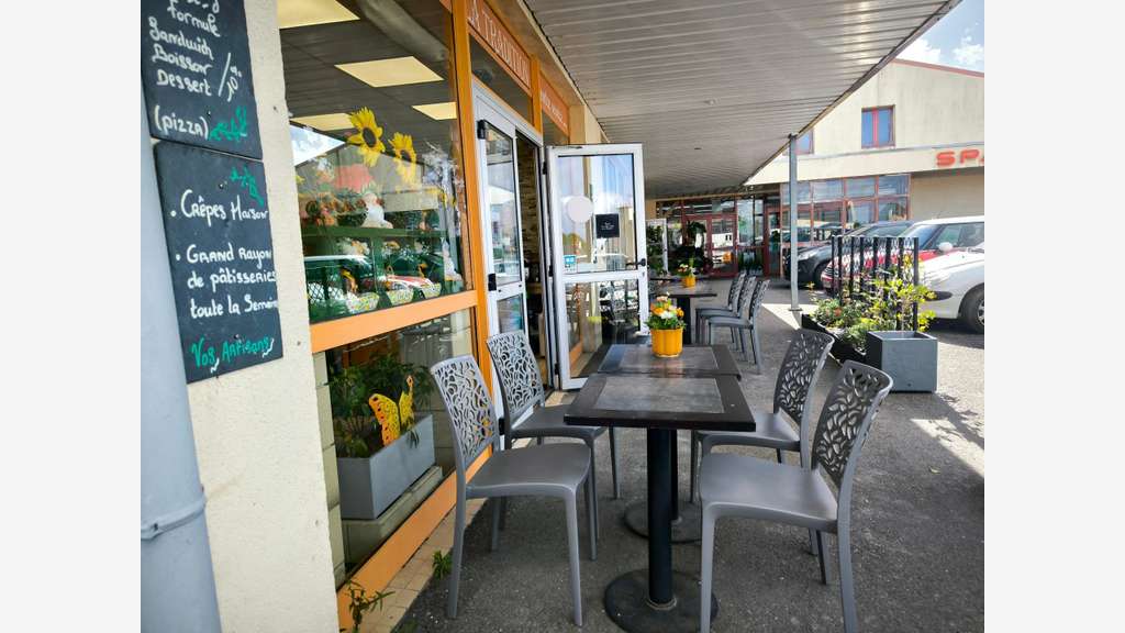 Vente belle boulangerie-pâtisserie à Plougonven