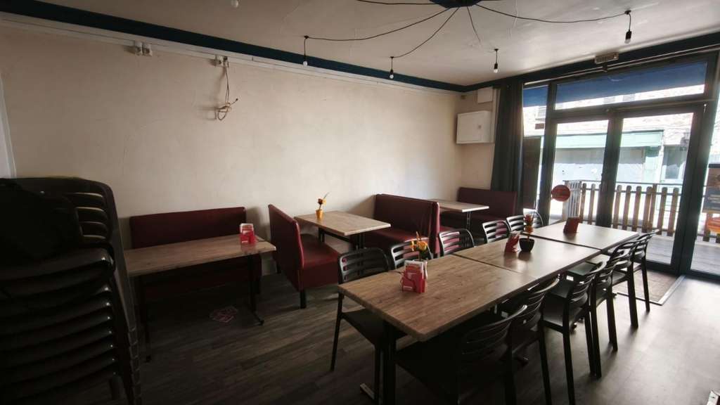 Vente bar snack FDJ PMU en coeur de village Poncin