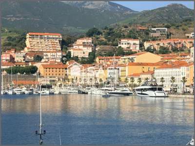 Vente magnifique FDC restauration à Port-Vendres