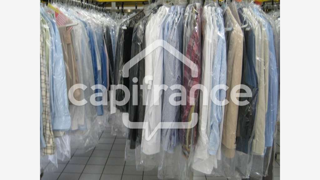 Pressing à vendre au centre d'Ecully (69)
