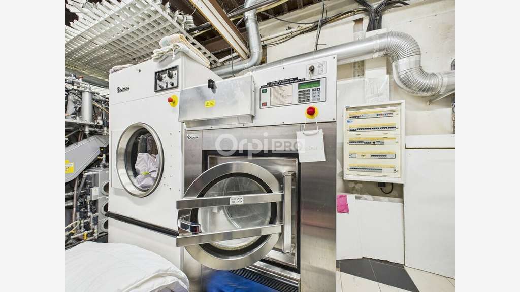 Vente FDC pressing 90000€ empl N°1 à Fontaine