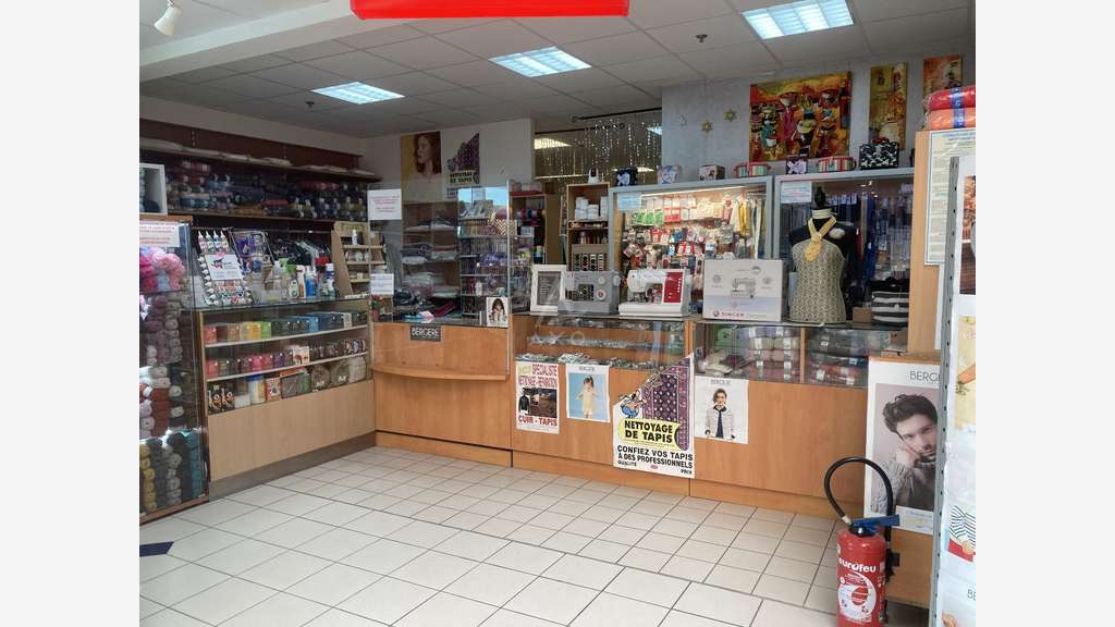 Vente pressing blanchisserie couture à Paimpol