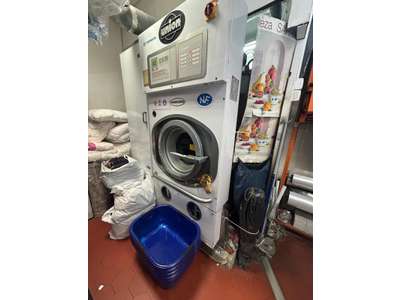 Vente Nettoyage - Laverie - Pressing à Paris 11e