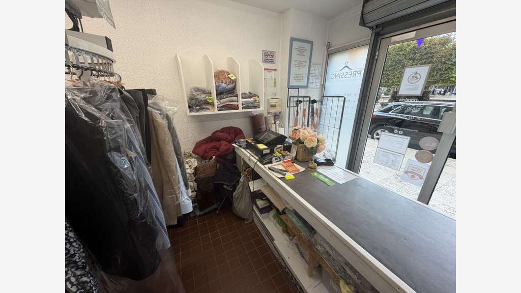 Vente pressing en hyper centre de Troyes