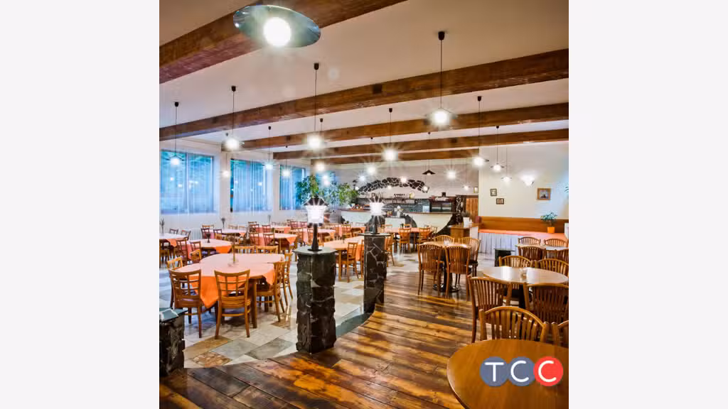 A vendre restaurant en centre ville de Lavaur 