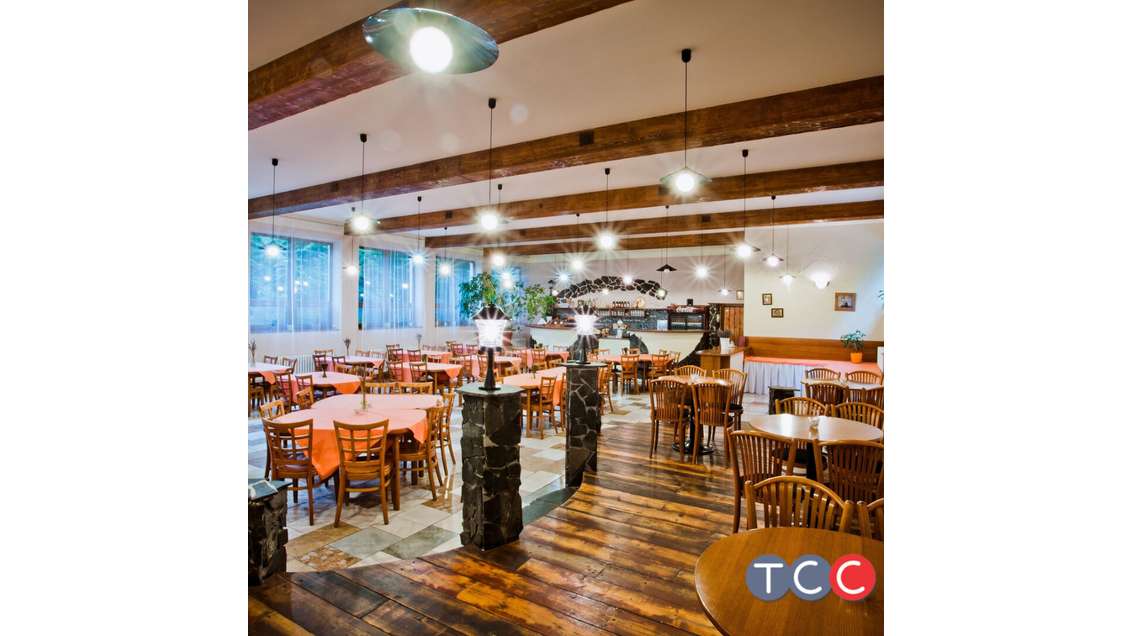 A vendre restaurant en centre ville de Lavaur 