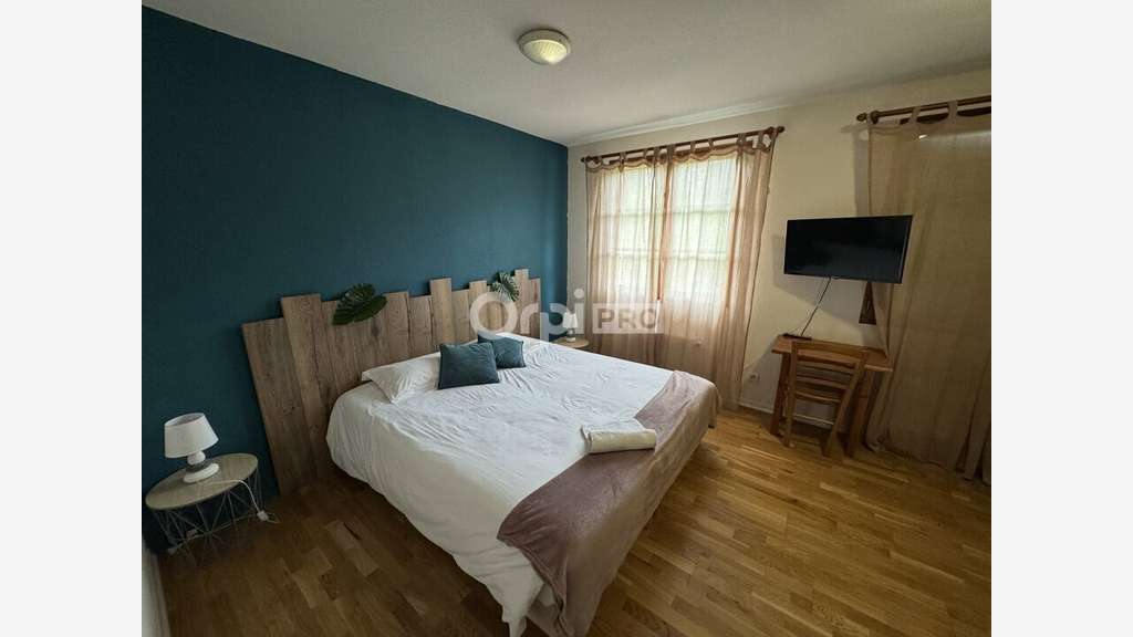 Auberge avec gîtes à vendre dans le 38