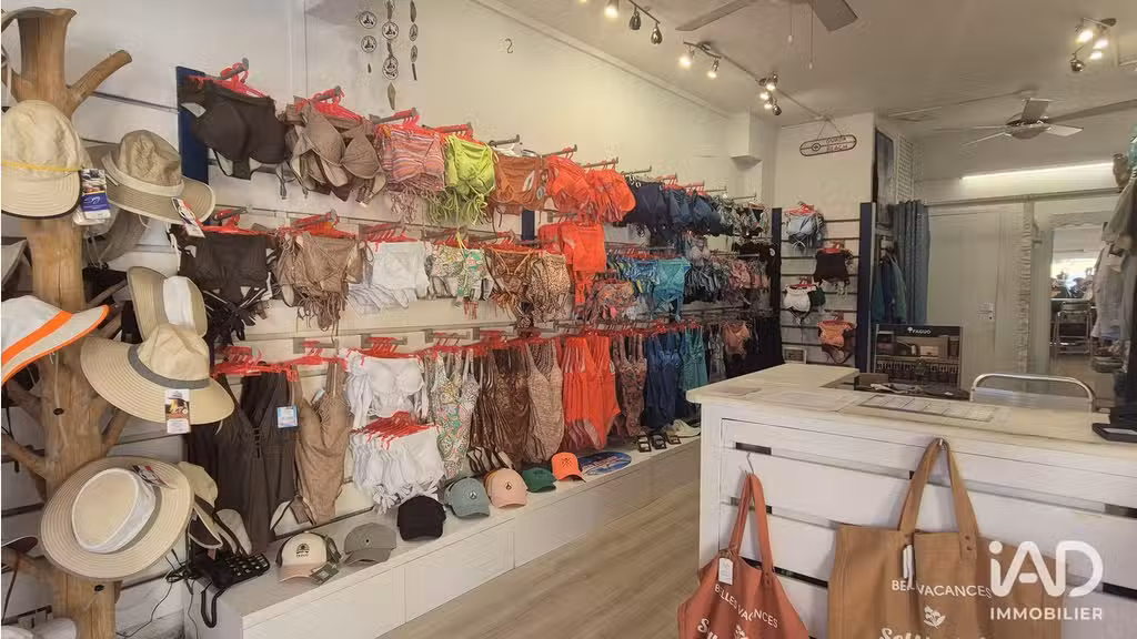Vente boutique vêtements à Saint-François