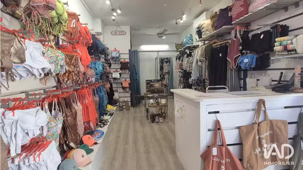 Vente boutique vêtements à Saint-François