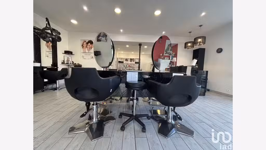 Vente salon de coiffure à Saint-Jean-de-Liversay