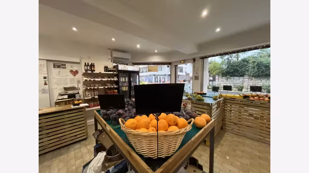 A VENDRE, FONDS DE COMMERCES, PRIMEURS / EPICERIE